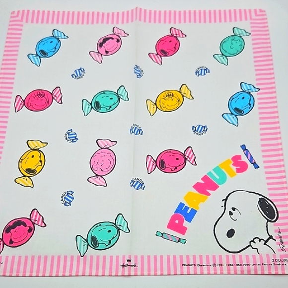 Vintage Snoopy Candy Handkerchief - Picture 5 of 10